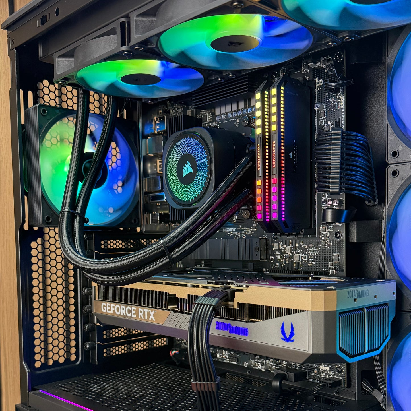 PC Gaming Extreme: Ryzen 7 9800X3D | RTX 5080 16GB | 32GB RAM DDR5 | SSD 2TB